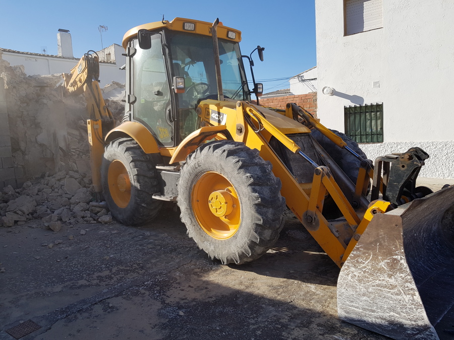 Excavadora en Derribo