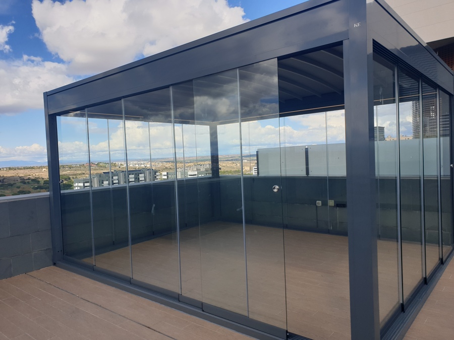 Pérgola modelo ISOLA 2 de KE OUTDOOR DESING