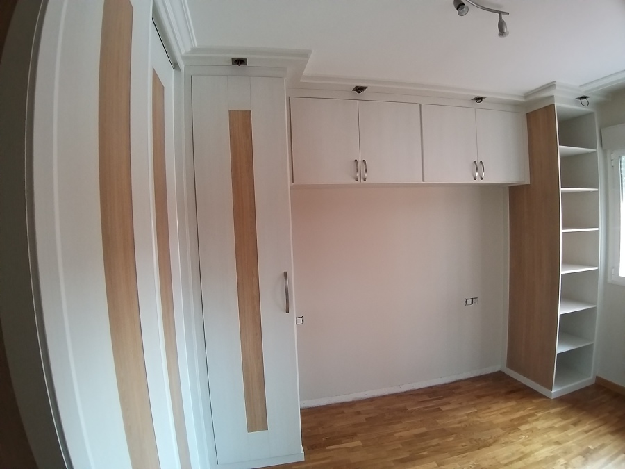 Mueble en pino cervino y roble hera