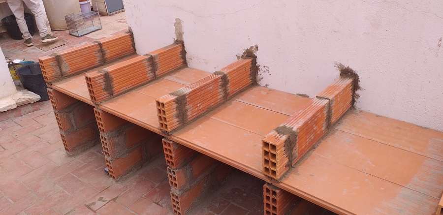 Construcción de cajones para palomas