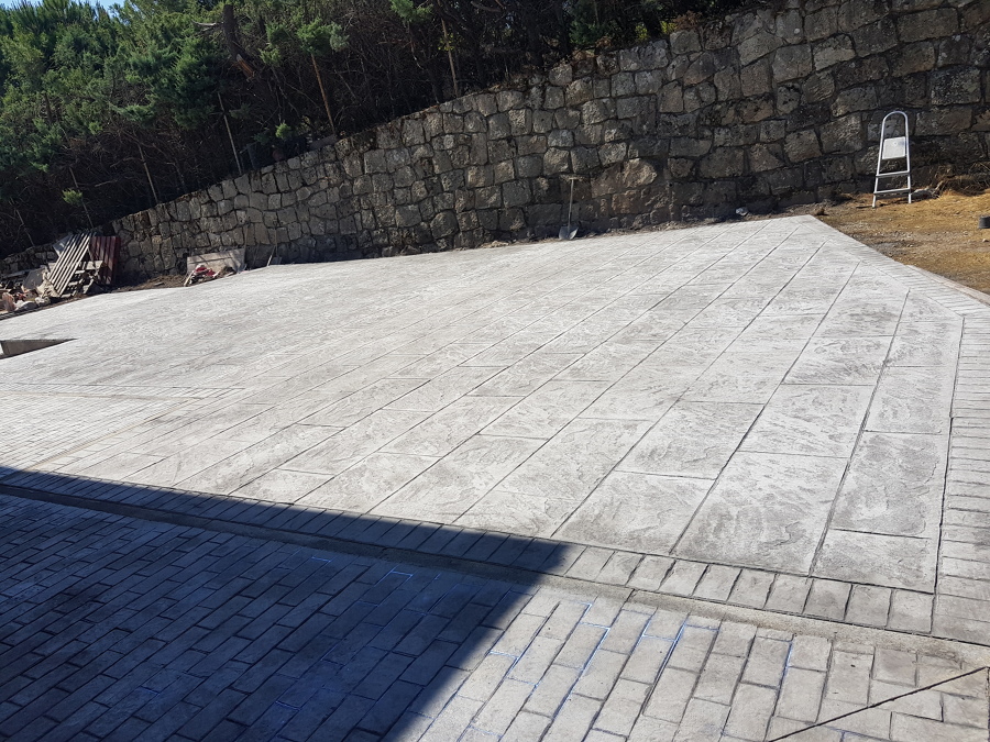 Solera de hormigon impreso SS de los Reyes