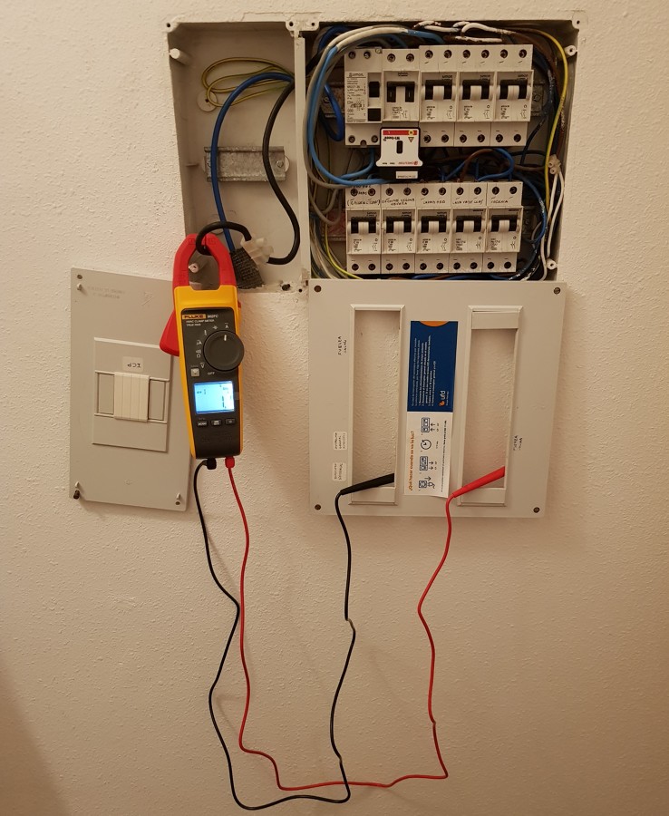 Monitorización eléctrica y calibración en vivienda unifamiliar