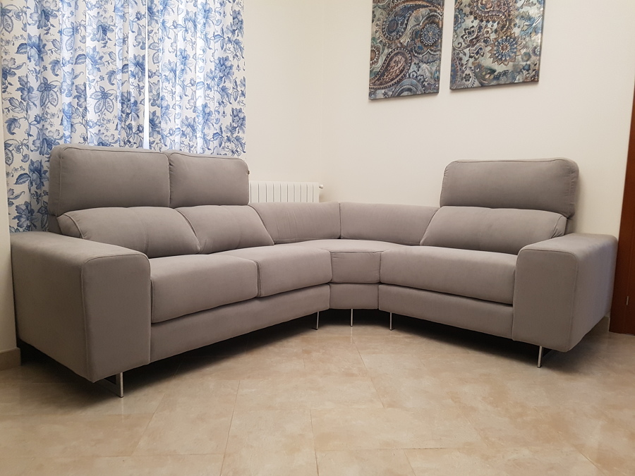 Rinconera loyra con pata alta oslo.