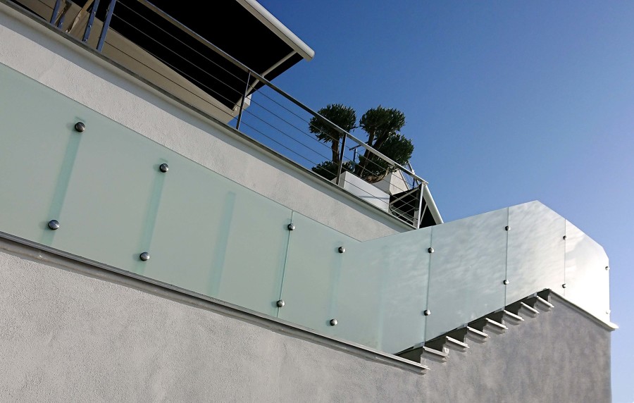 Barandilla de protección para escalera