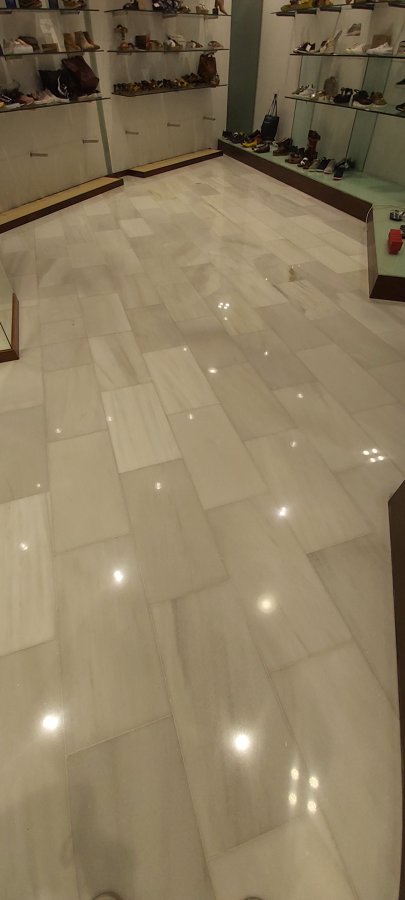 Pulido y vitrificado de suelos