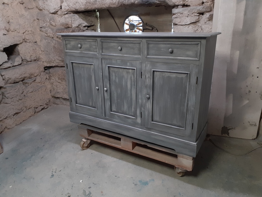 Mueble estilo decapé