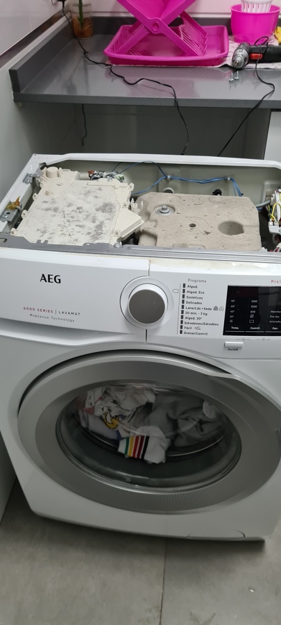 Lavadora AEG no sacaba el agua