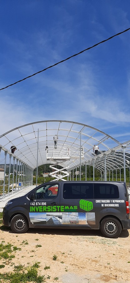 Construcción de vivero para flores en Gandia