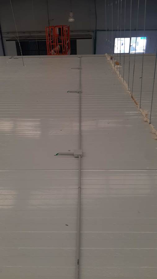 Instalación sobre techo cámara frigorífica