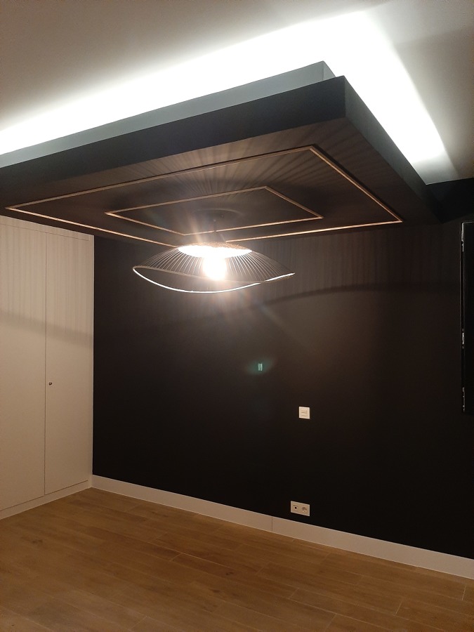 Pintura montaje de molduras y lampara