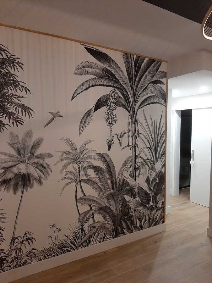 Montaje de rodapié y papel pintado