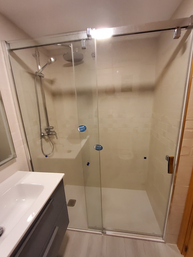 REFORMA INTEGRAL DE BAÑO OROPESA