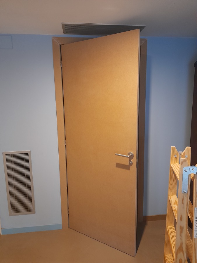 Colocación de puerta.
