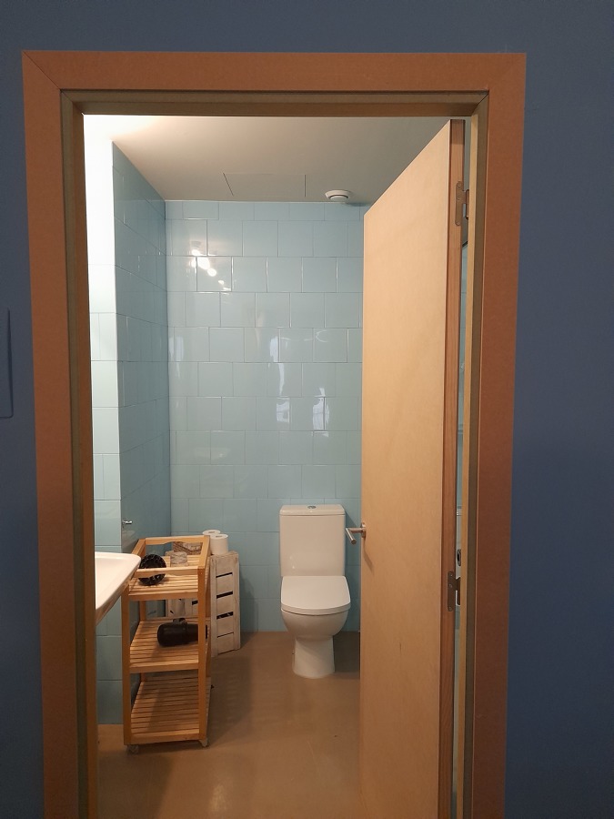 colocación de puerta.