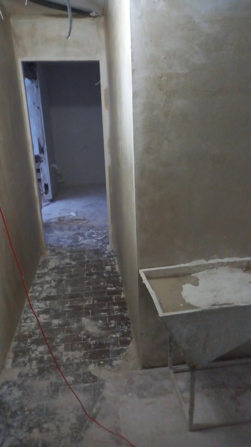 Yeso en pasillo