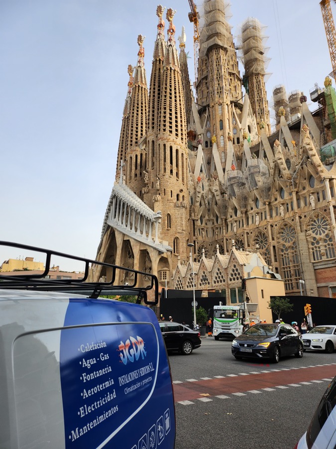 SAGRADA FAMILIA & INSTALACIONES JGDR