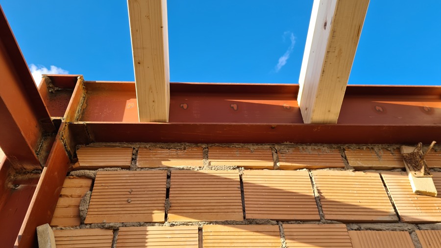 Detalle estructural madera y acero