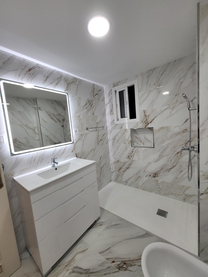 BAÑO IMITACIÓN MARMOL