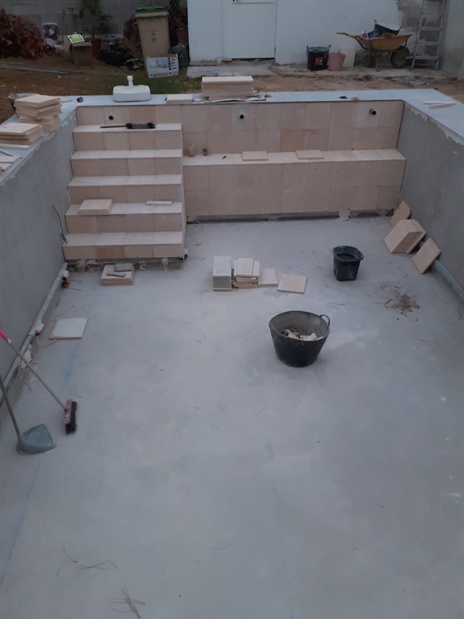 Piscinas de material