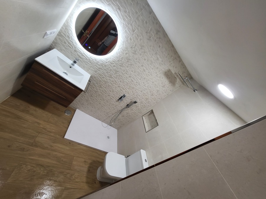BAÑO MODERNO