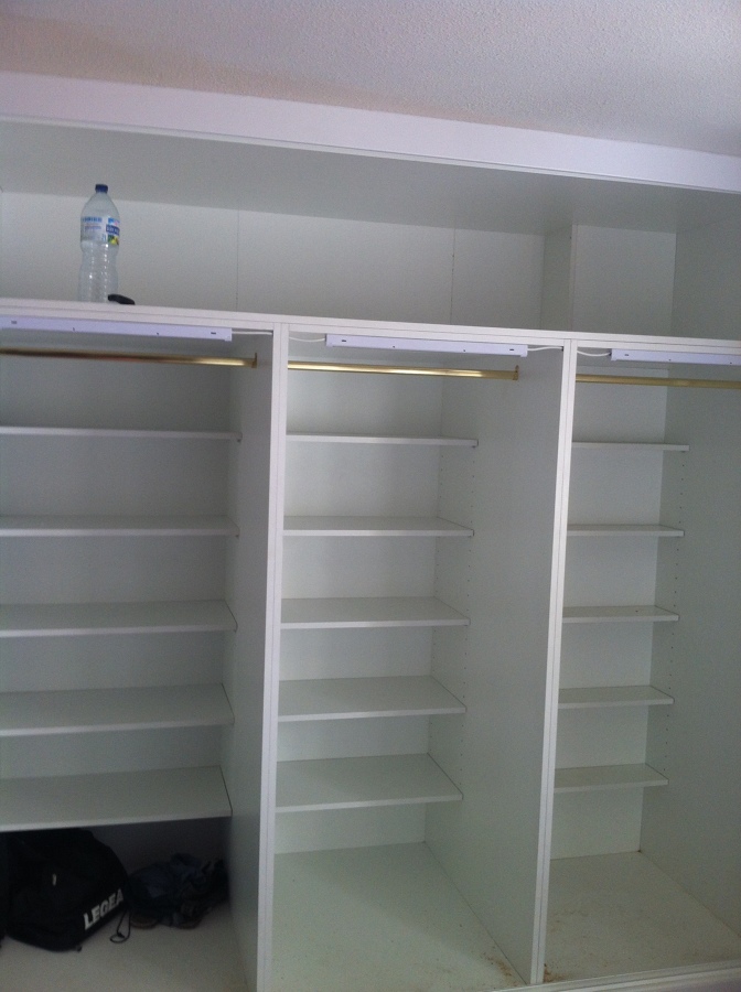 Armario de 1 metro de profundidad