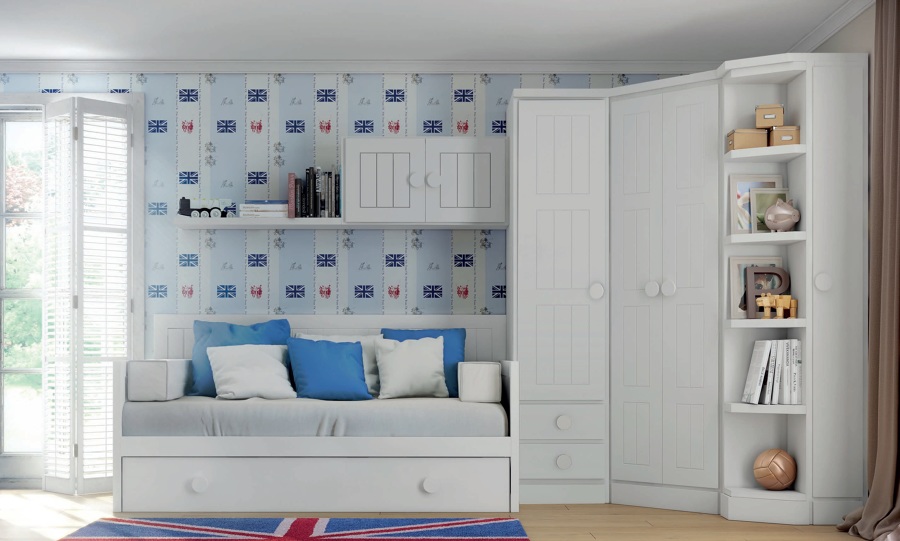 Habitación con armarios.