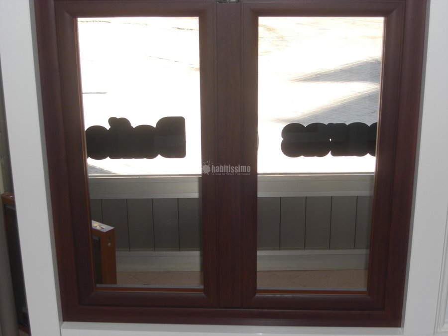 Carpintería Aluminio, Carpintería P.v.c., Persianas