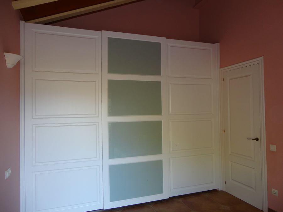 ARMARIO CORREDERO LACADO BLANCO