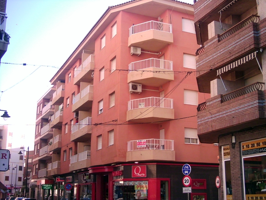 23 viviendas, oficinas y locales. Puerto de Mazarrón.