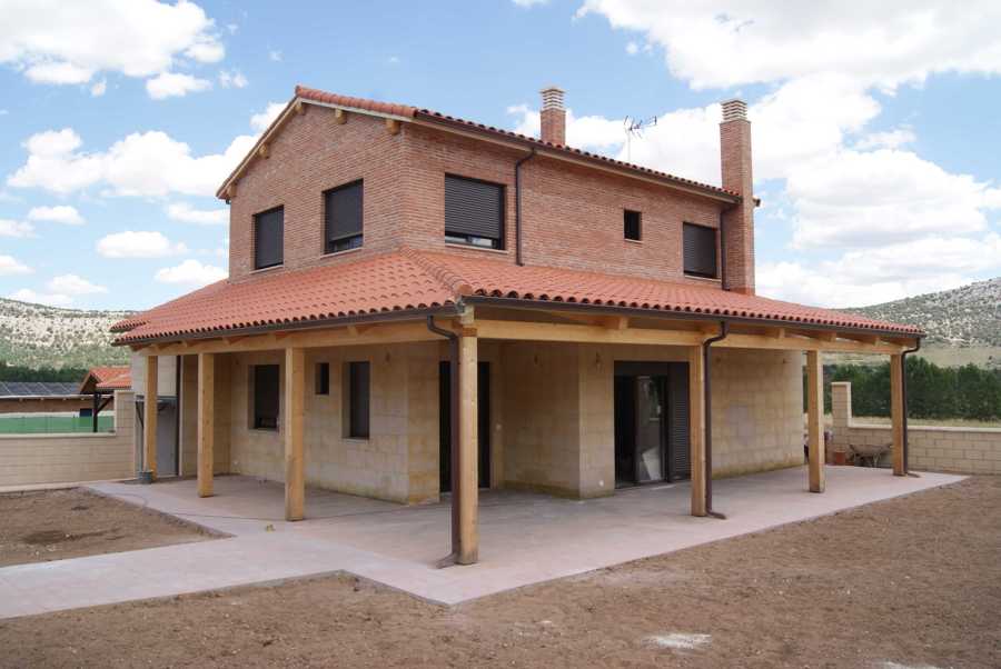 VIVIENDA UNIFAMILIAR EN CONTRERAS (BURGOS)
