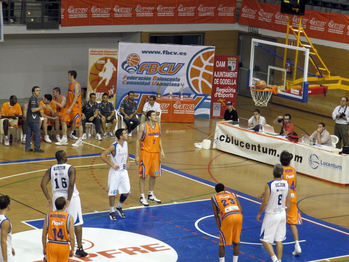 Reformas Viviendas, Parquetistas, Construcciones Reformas