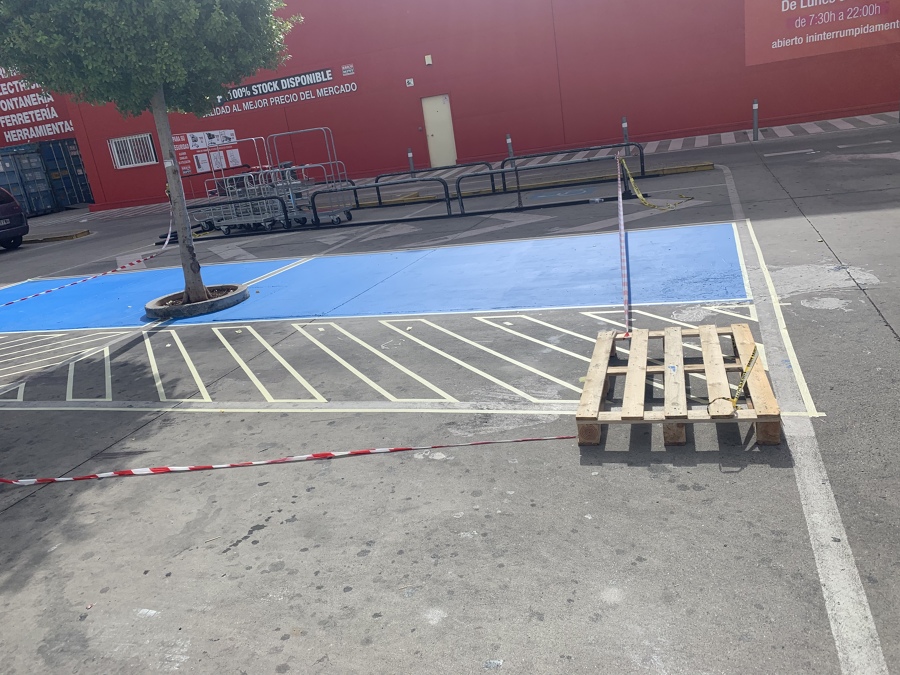 Plazas de minusválidos para Brico depot