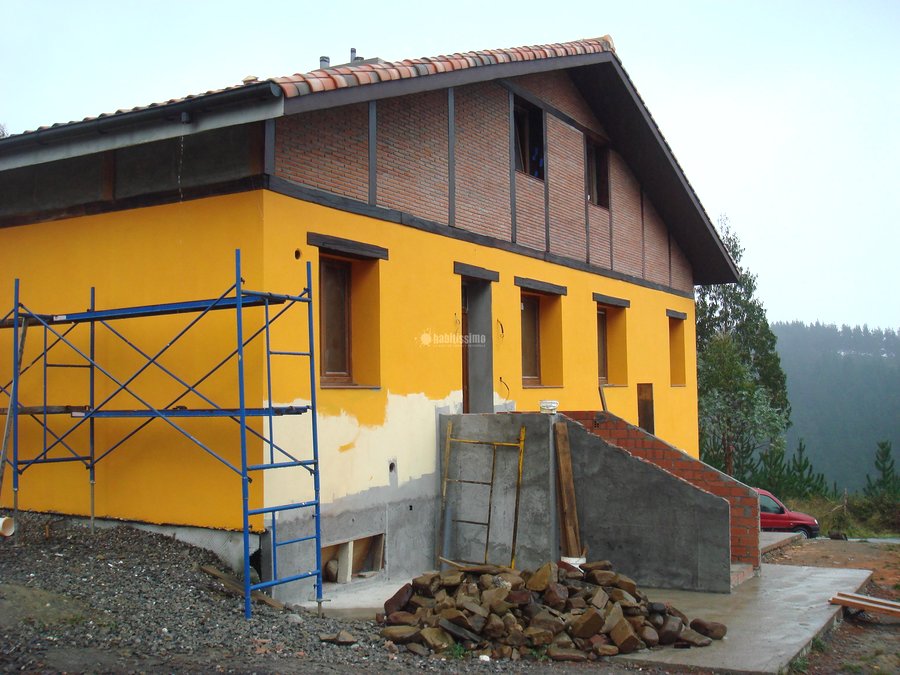 Albañiles, Informes, Albañilería