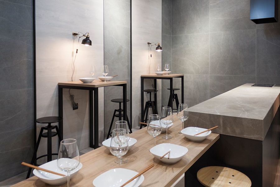 STANDS / LOCALES COMERCIALES