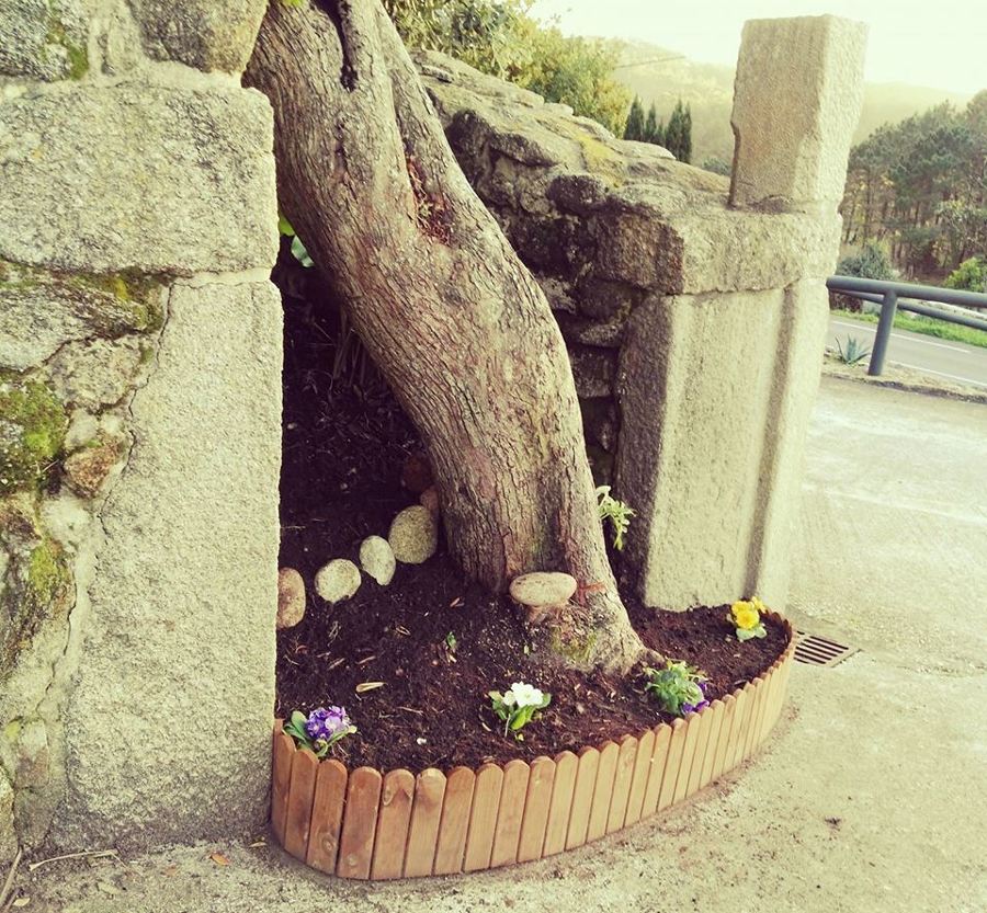 Decoración con borduras de madera.