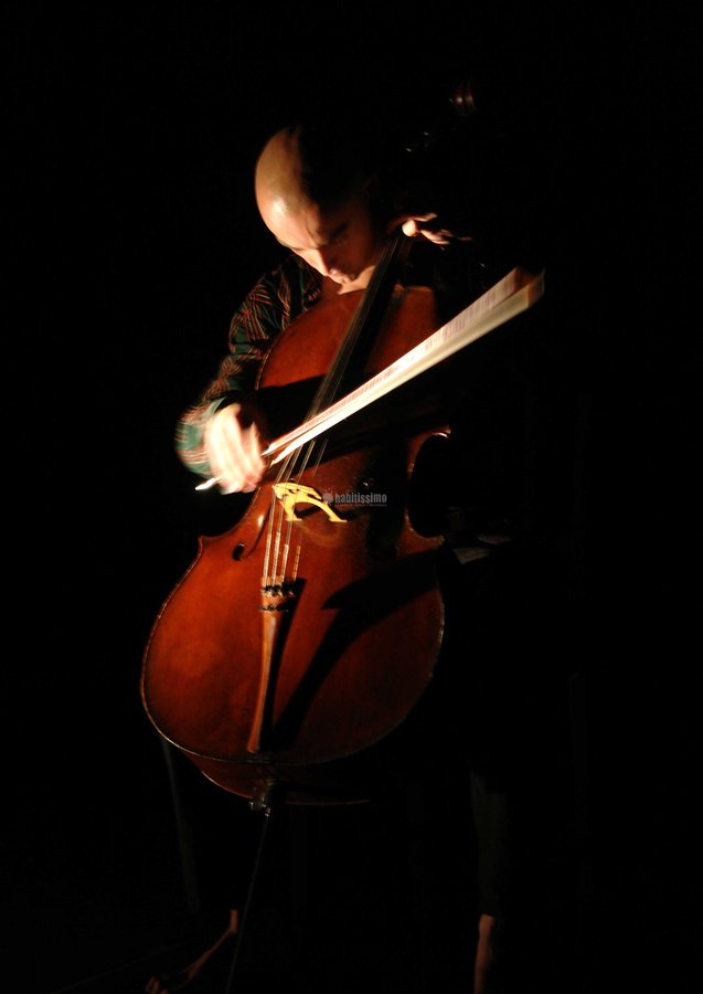 Performance Gaspar Claus