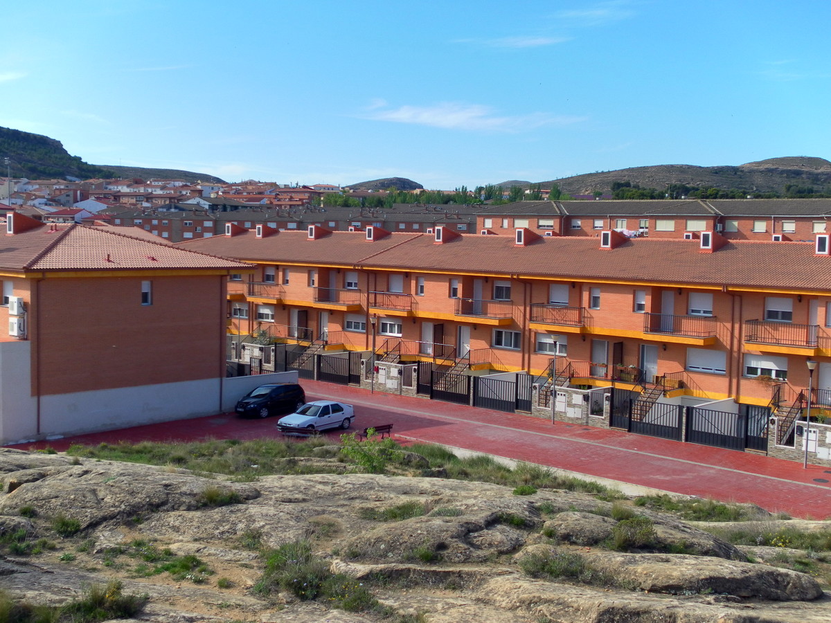 29 VIVIENDAS ADOSADAS