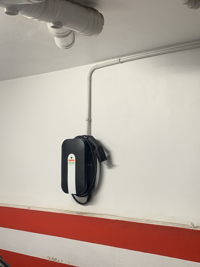 Punto de recarga vehículos eléctricos