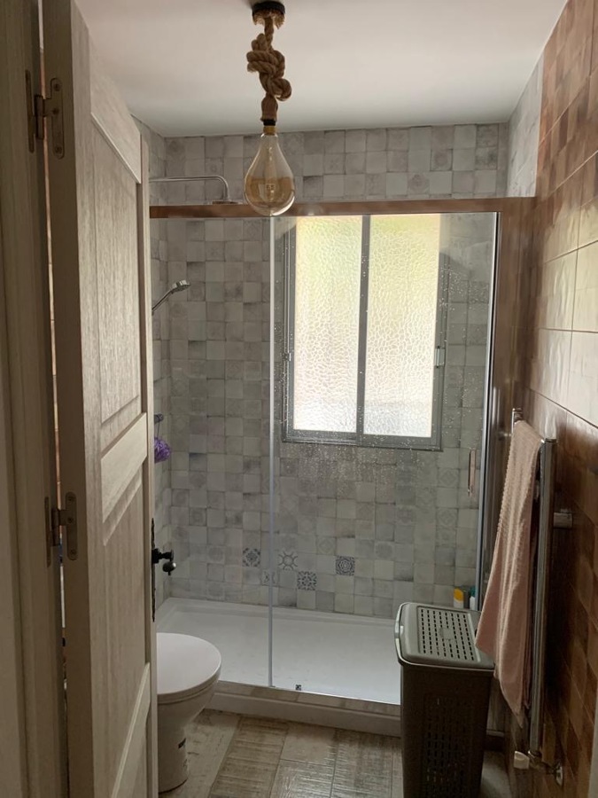 Baño rustico terminado