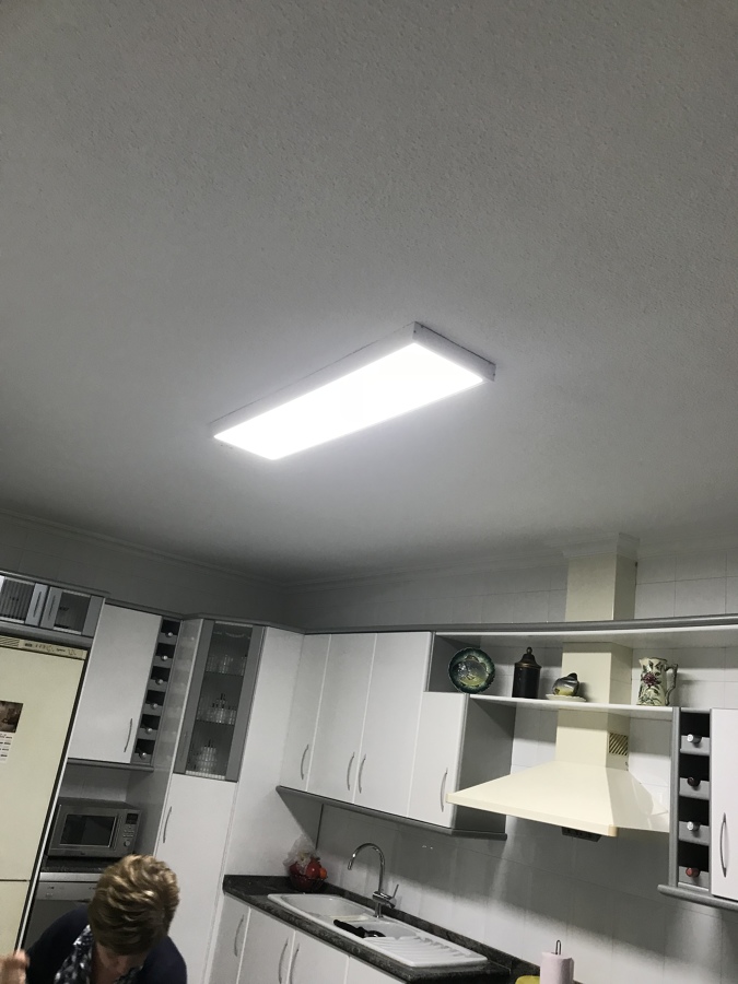Pantalla led superficie ideal cocina