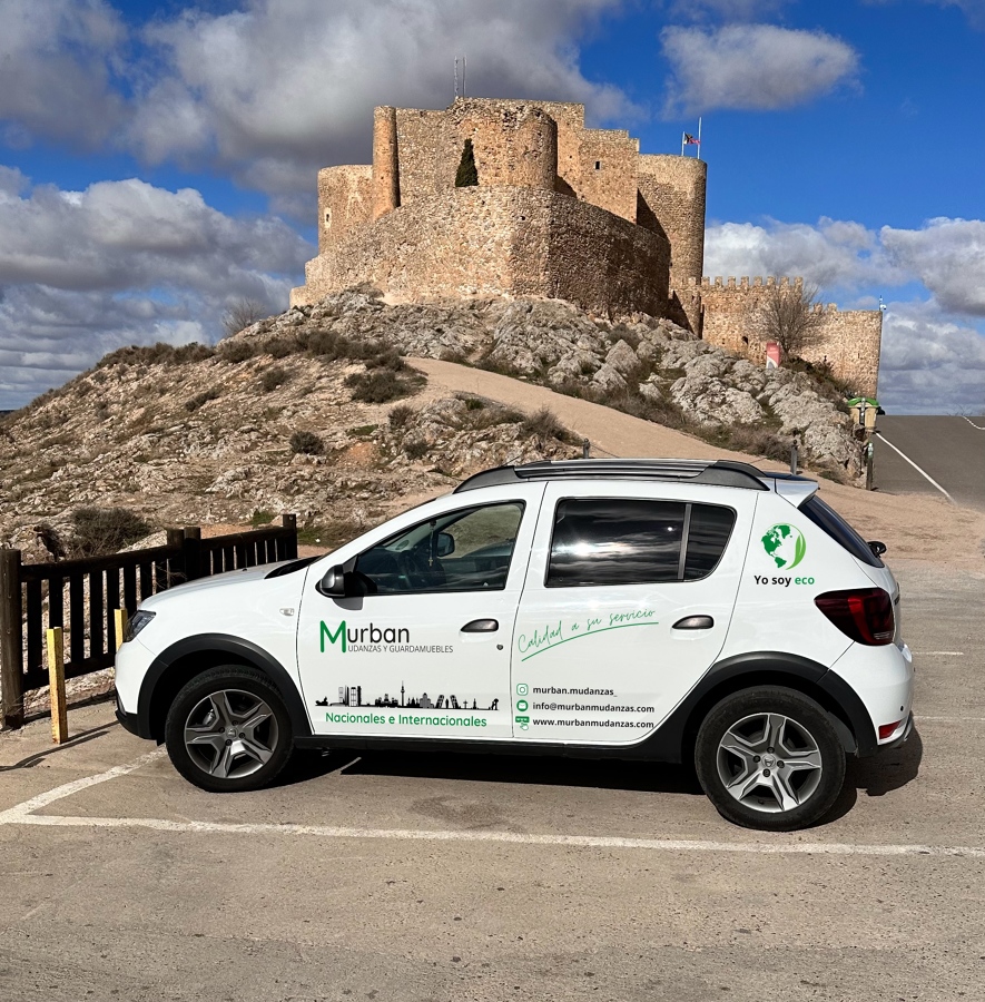 VEHÍCULO CON ETIQUETA ECO