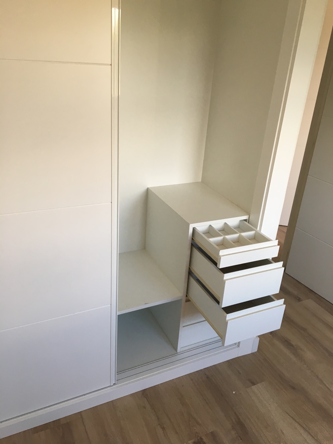 Armarios y cajoneras