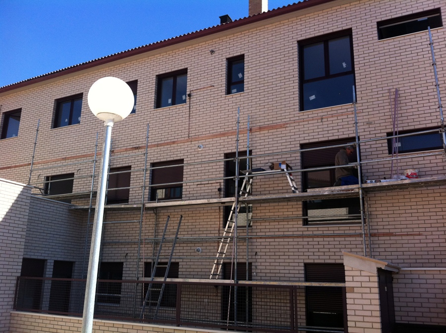 35 viviendas en Cadrete