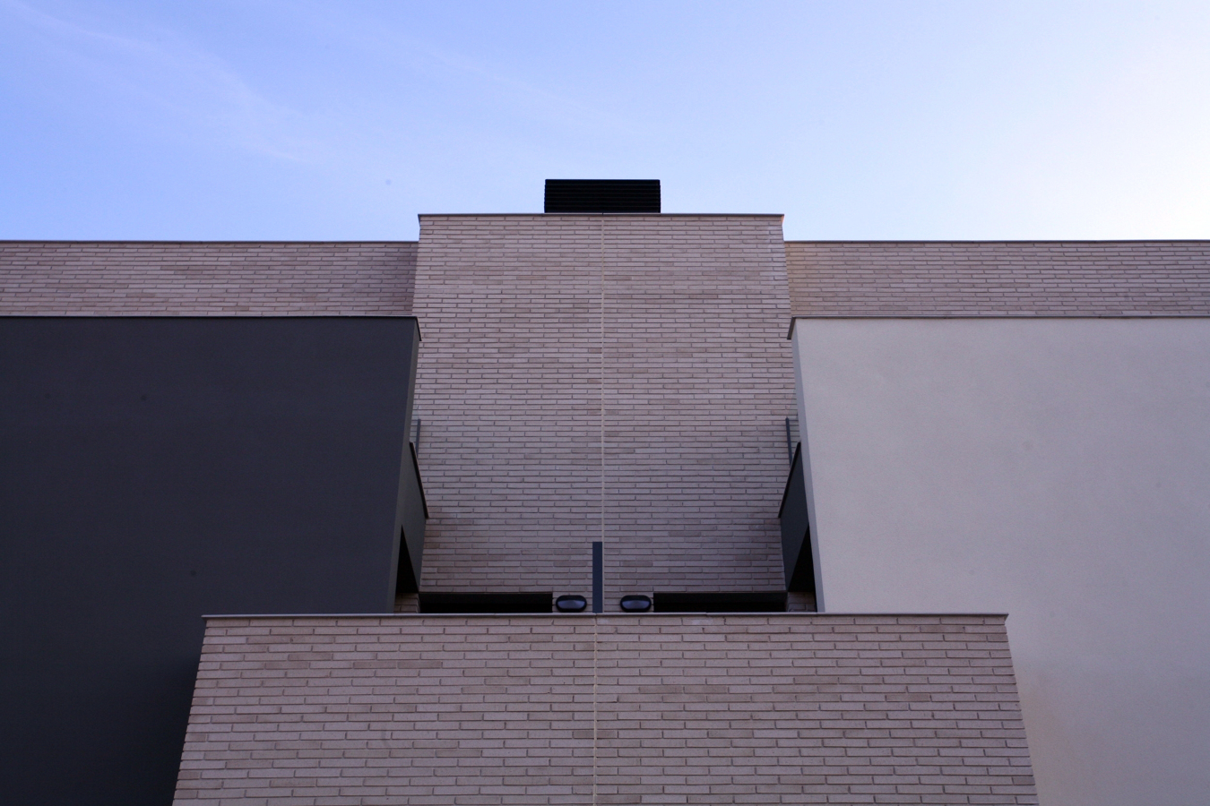 36 viviendas en Barcelona fachada Oeste