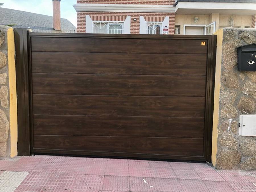 PANEL MADERA OSCURA