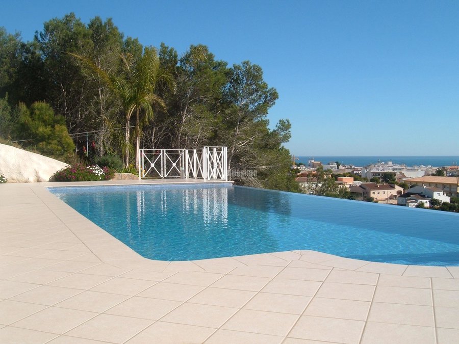 Construcción Casas, Construcción Piscinas, Reforma