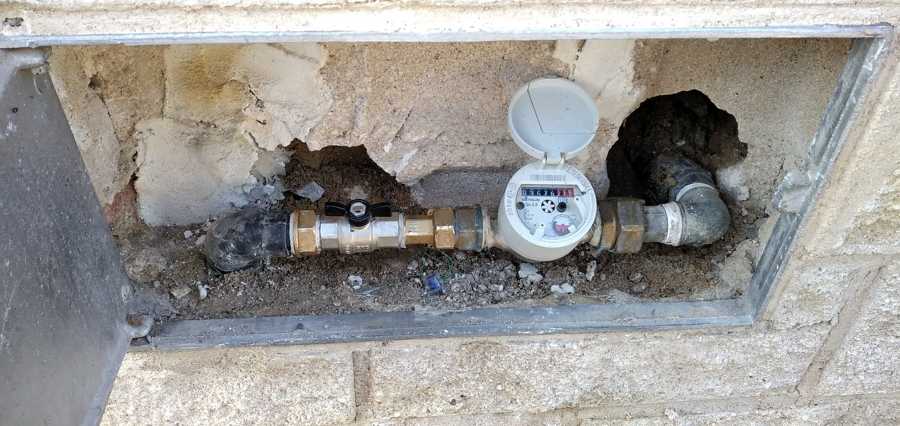 Sustitucion llave de corte con antirretorno en contador