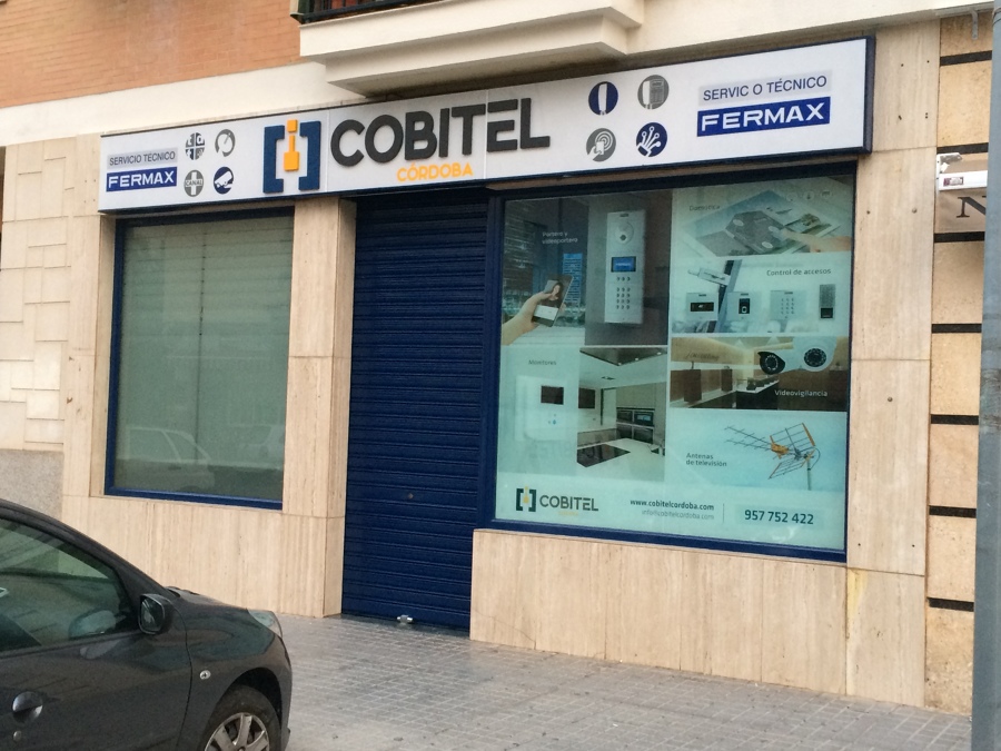 Local C/ Periodista José Luis de córdoba, 1