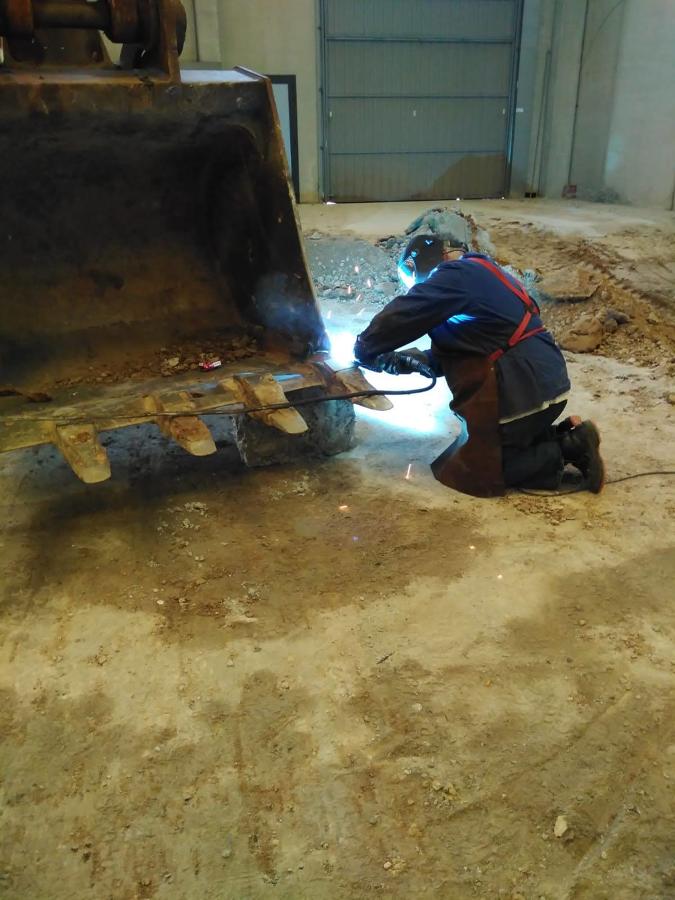 Reparación/ Soldadura de una máquina