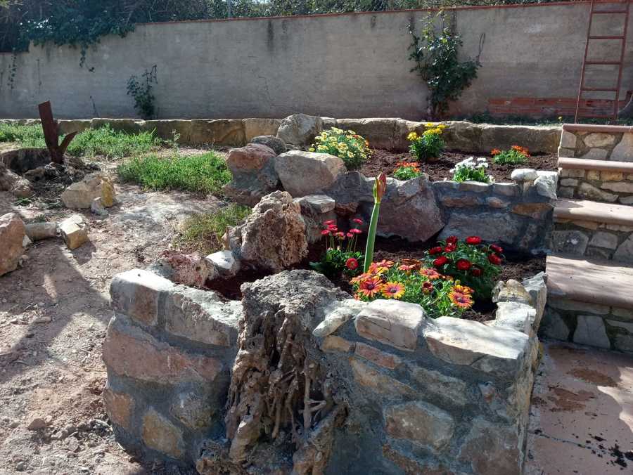 Construcción de una jardinera